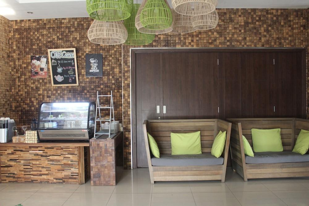 Greenotel Cilegon Exterior photo