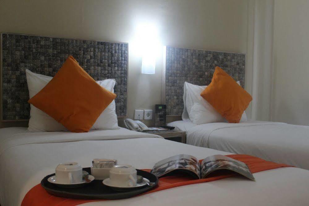 Greenotel Cilegon Exterior photo